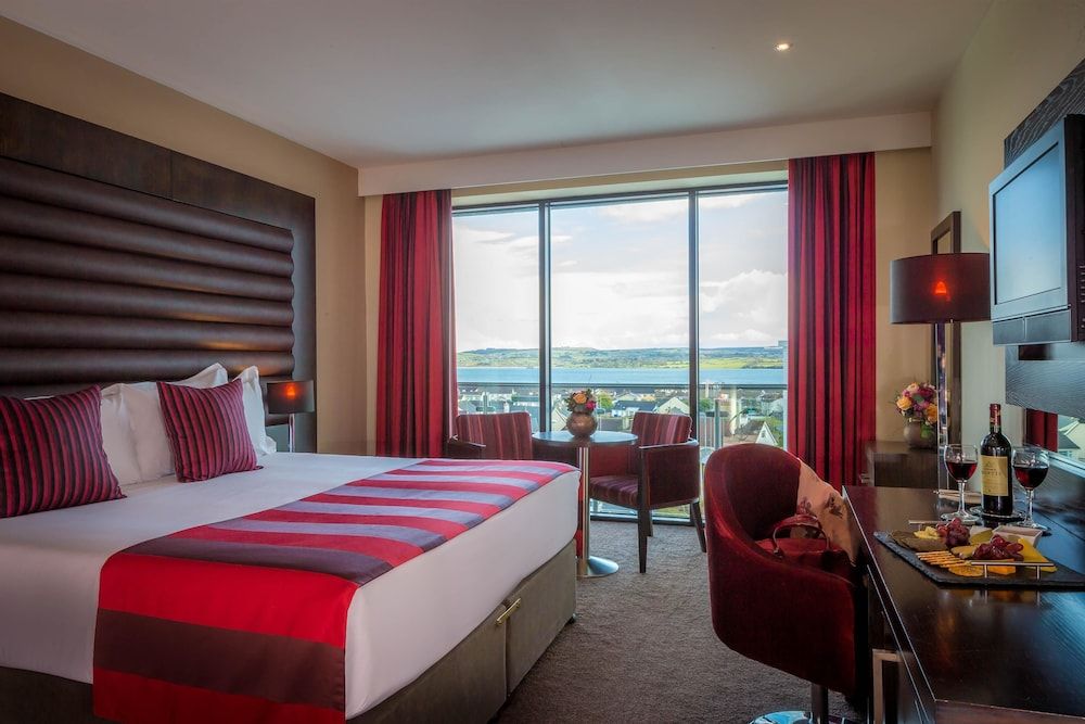 Standard Double Room, Lake View