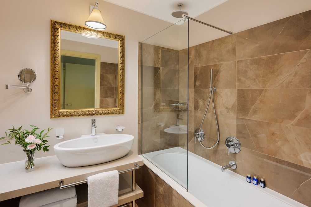 undefined Palace Hotel 8