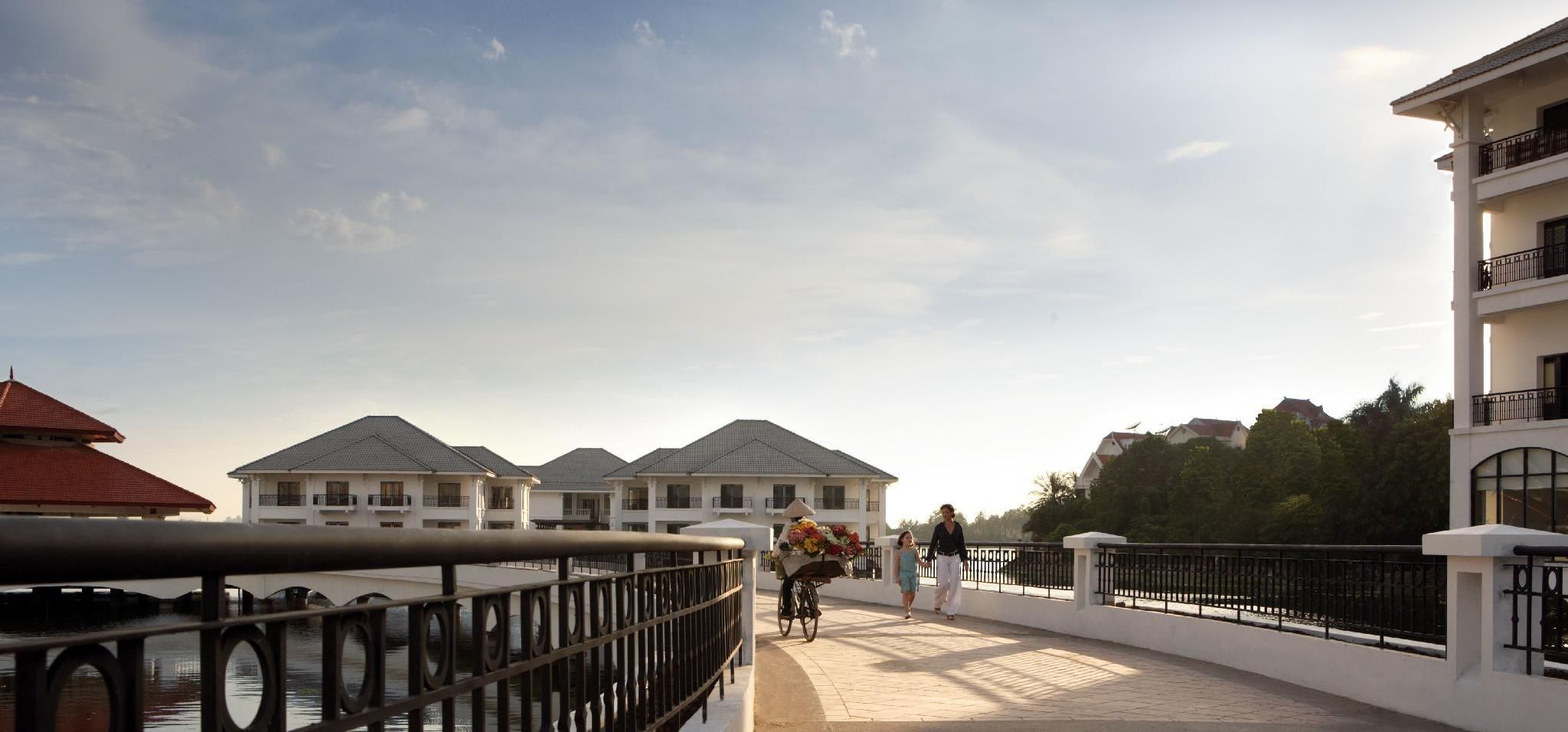 undefined InterContinental Hanoi Westlake by IHG 9