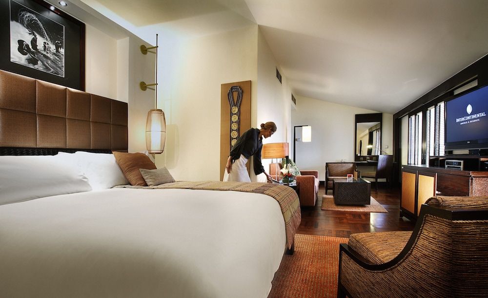 Junior Suite, 1 King Bed, City View