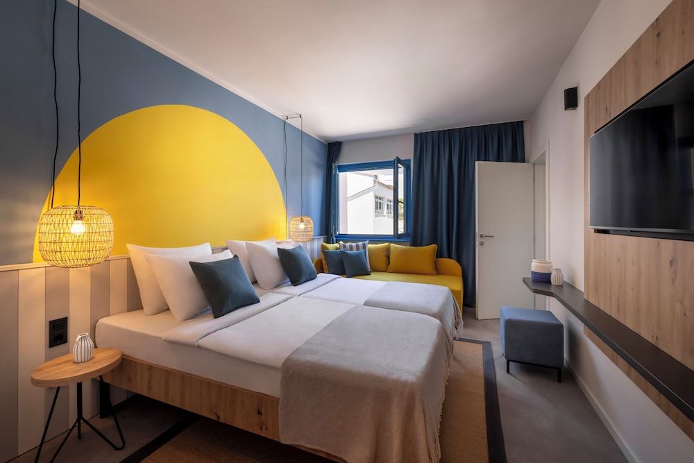 Room for 2+1