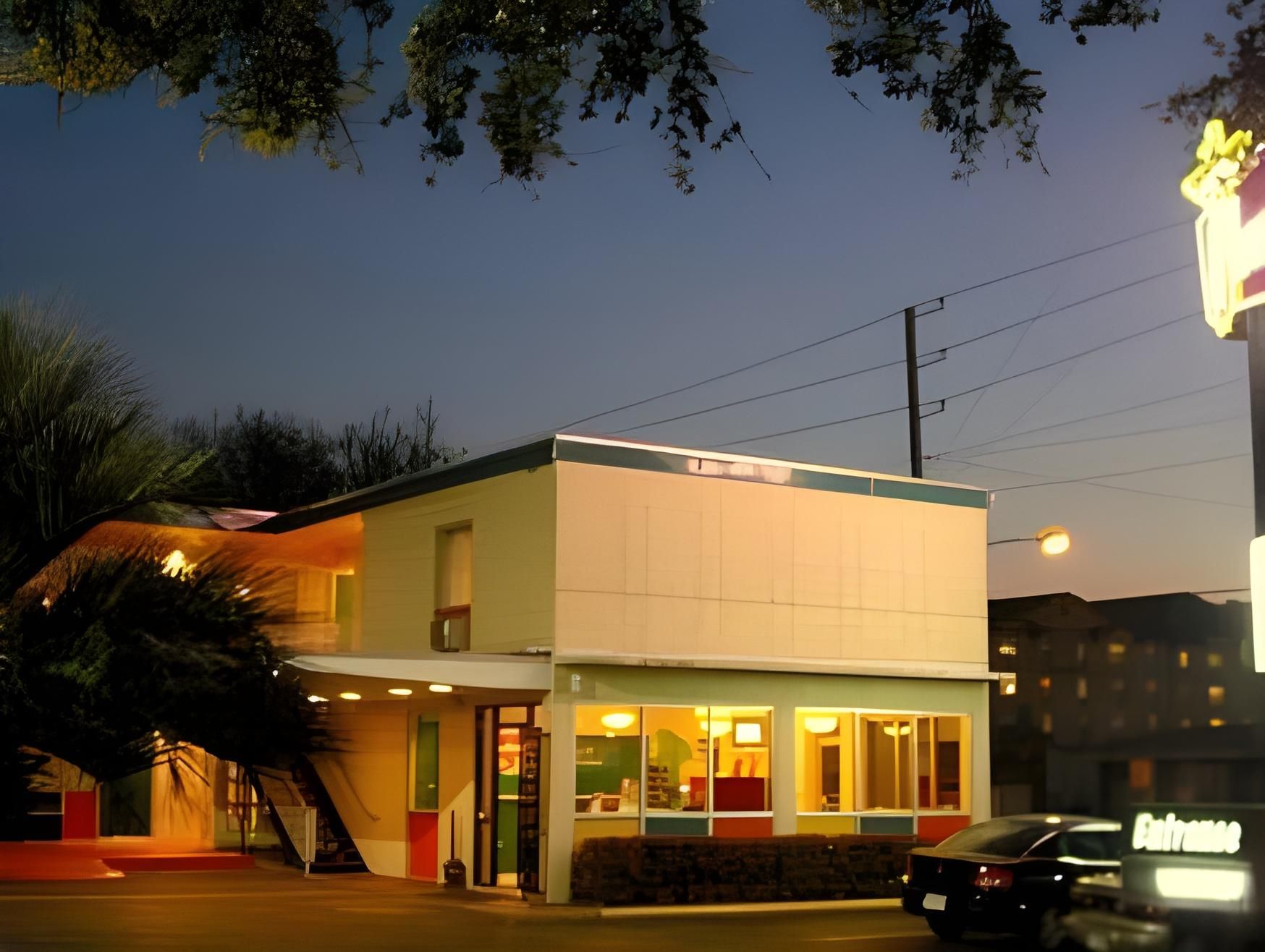 undefined The Thunderbird Inn 4