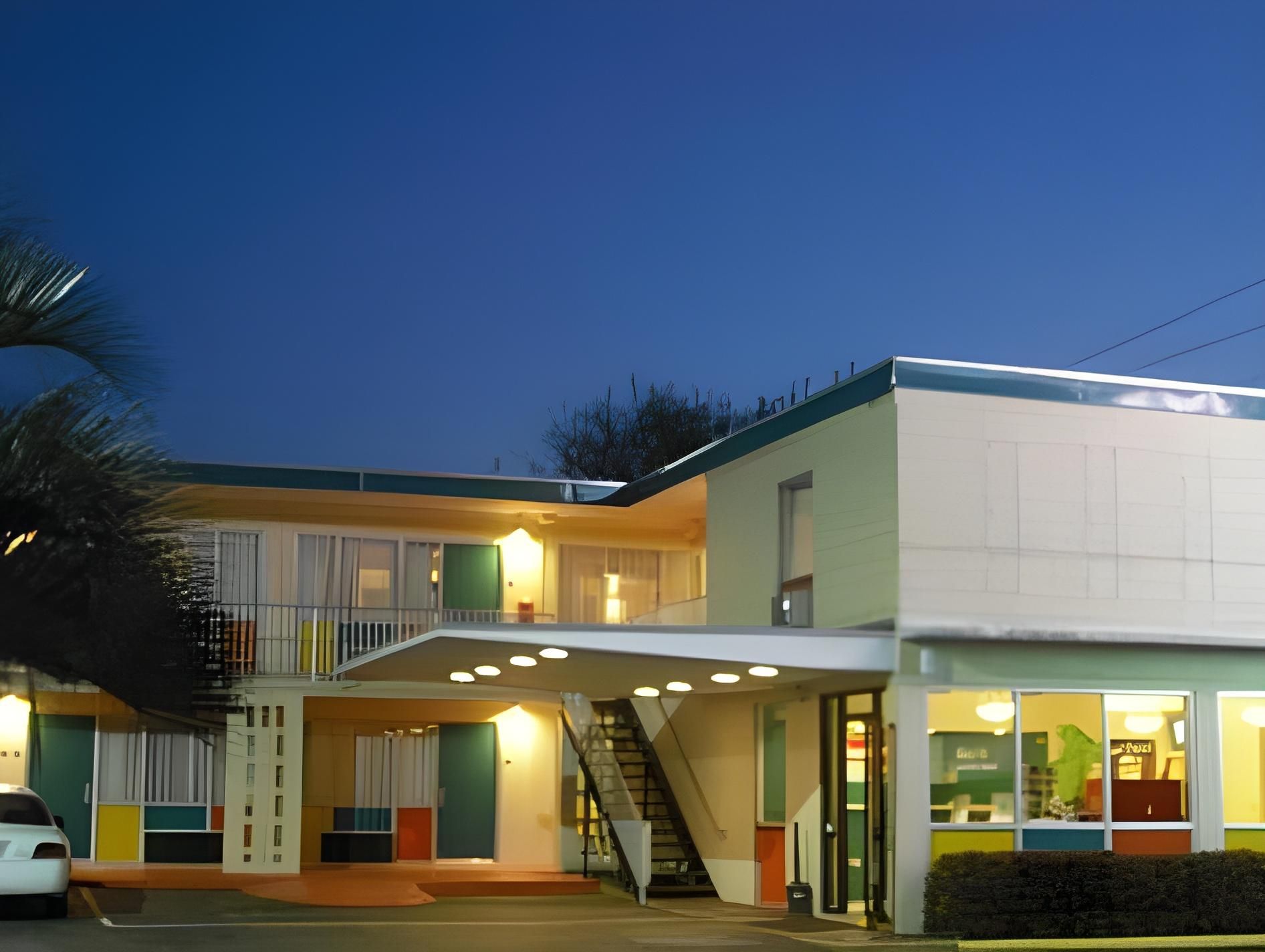 undefined The Thunderbird Inn 5