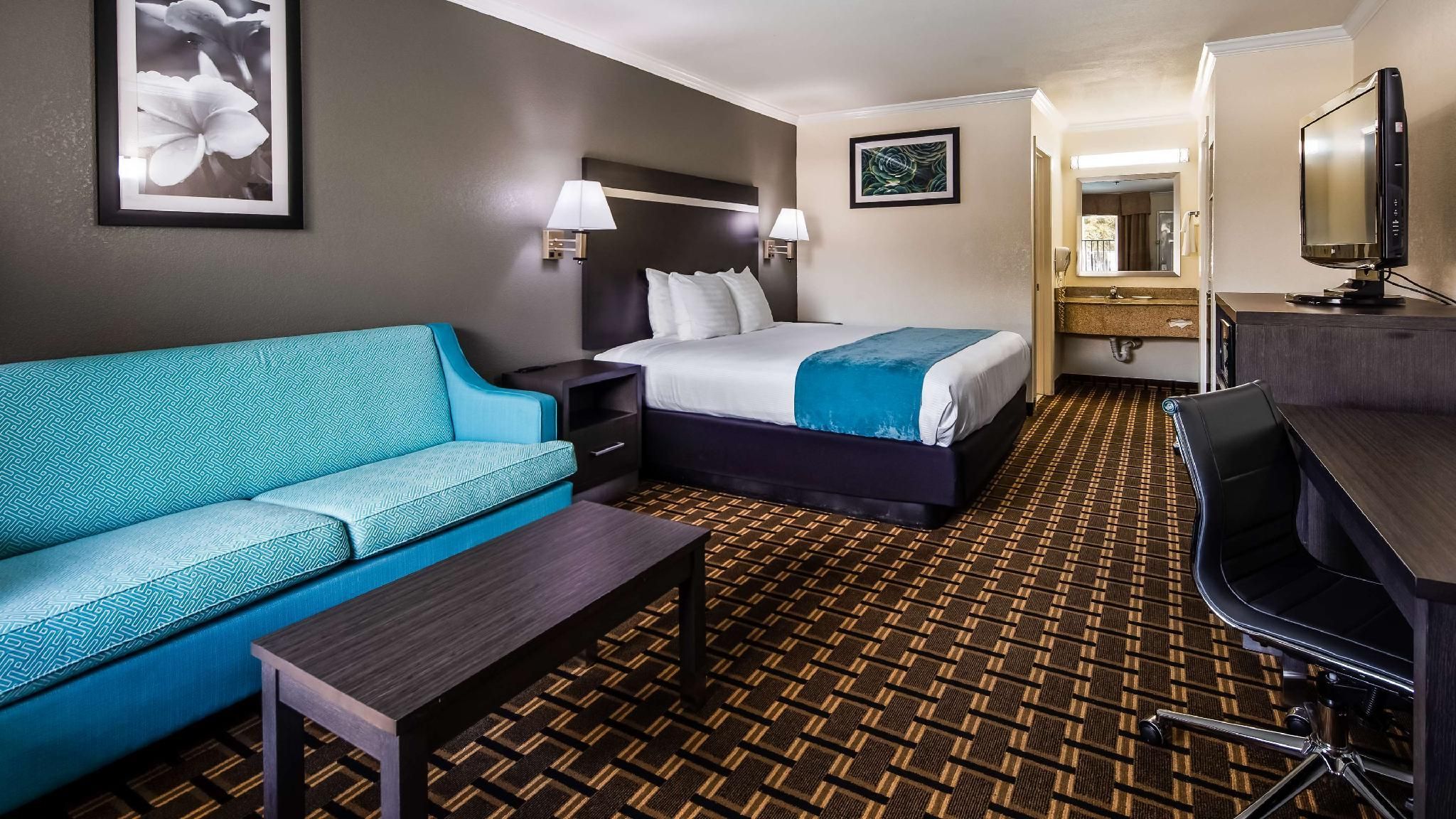 Accessibility - 1 King Bed, Bathtub, Nonsmoking