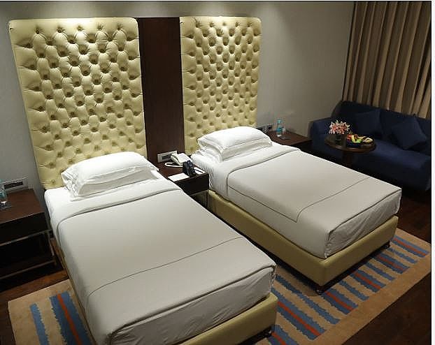 Premium Twin Beds Room