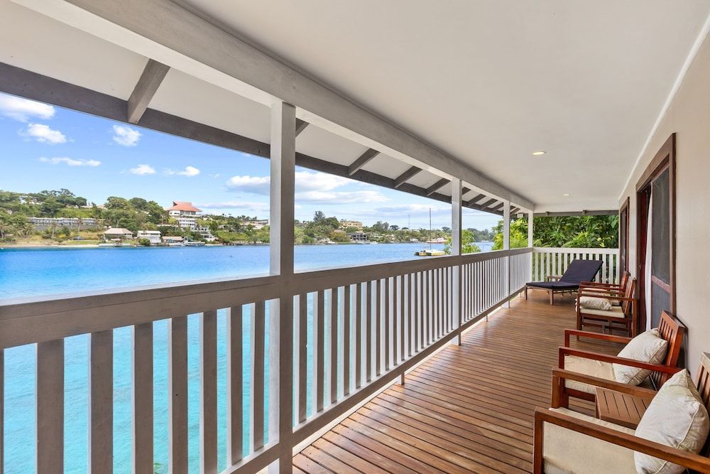 Iririki Island Resort & Spa Deluxe Villa 3