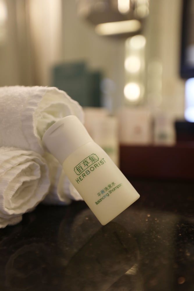 Grand Soluxe Zhongyou Hotel Shanghai Executive Deluxe Room 8