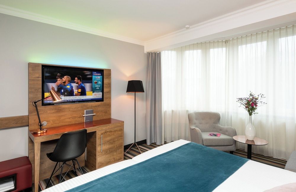 Leonardo Boutique Hotel Berlin City South Comfort Triple Room 4