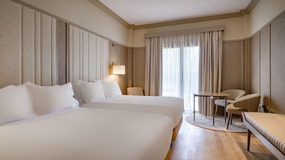 Deluxe Room, 1 King Bed, Terrace
