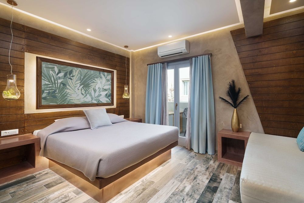 undefined Elixir Del Mar