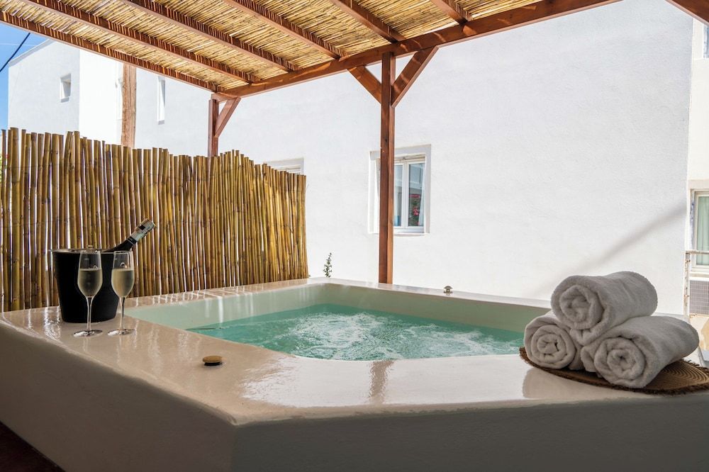 Elixir Del Mar Deluxe Room, 1 Queen Bed, Jetted Tub 15