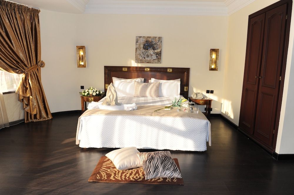 undefined Le Zenith Hotel 10