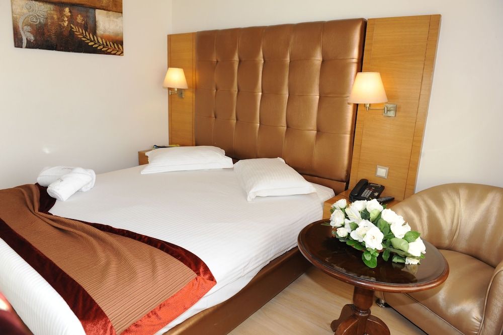 Le Zenith Hotel Standard Double Room 2