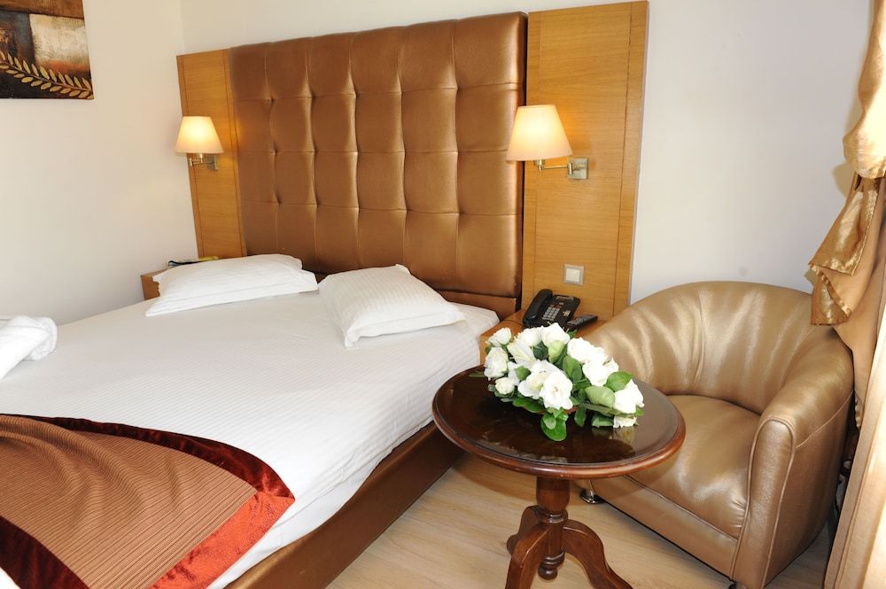 Le Zenith Hotel Standard Double Room 3