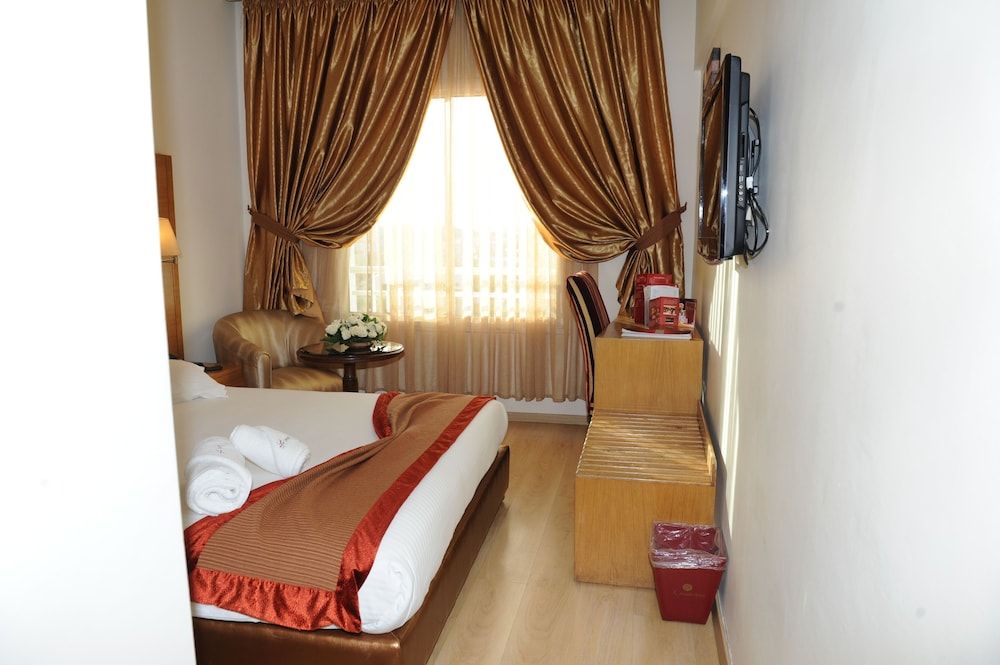 Le Zenith Hotel Standard Double Room 4