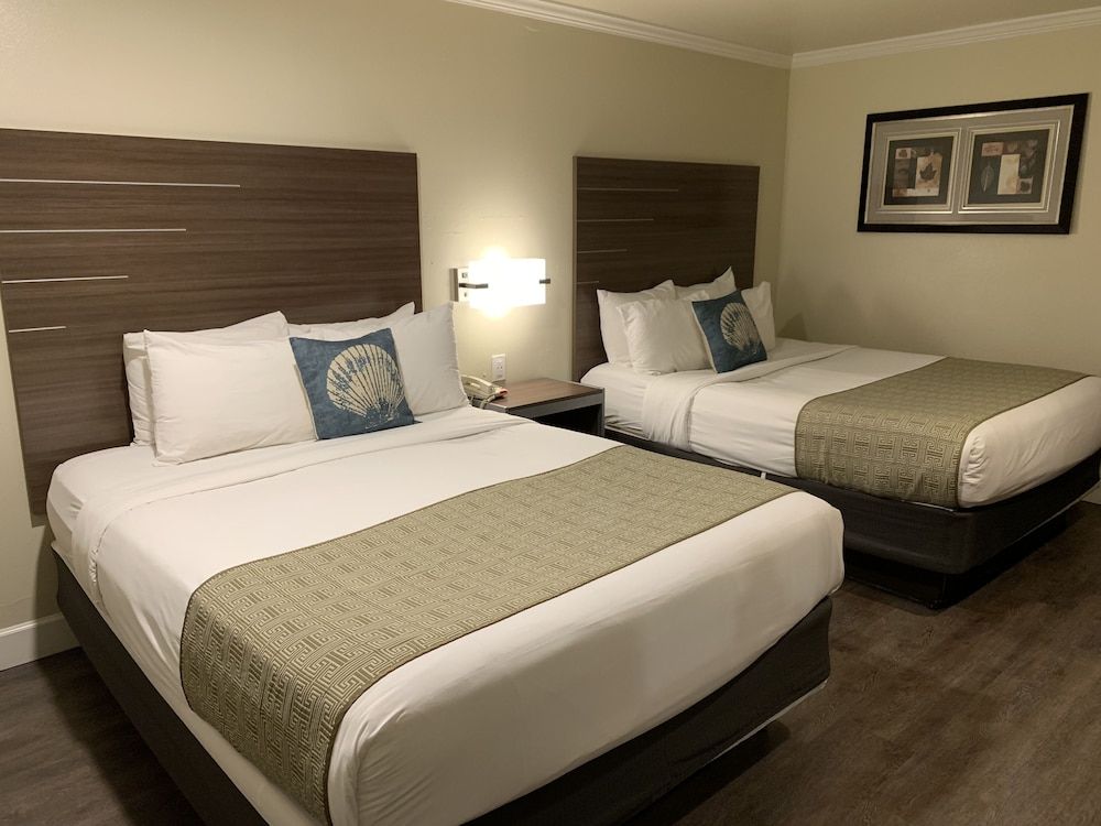 undefined El Castell Motel 4