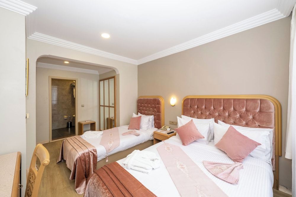 Grand Anka Hotel Double Room 10