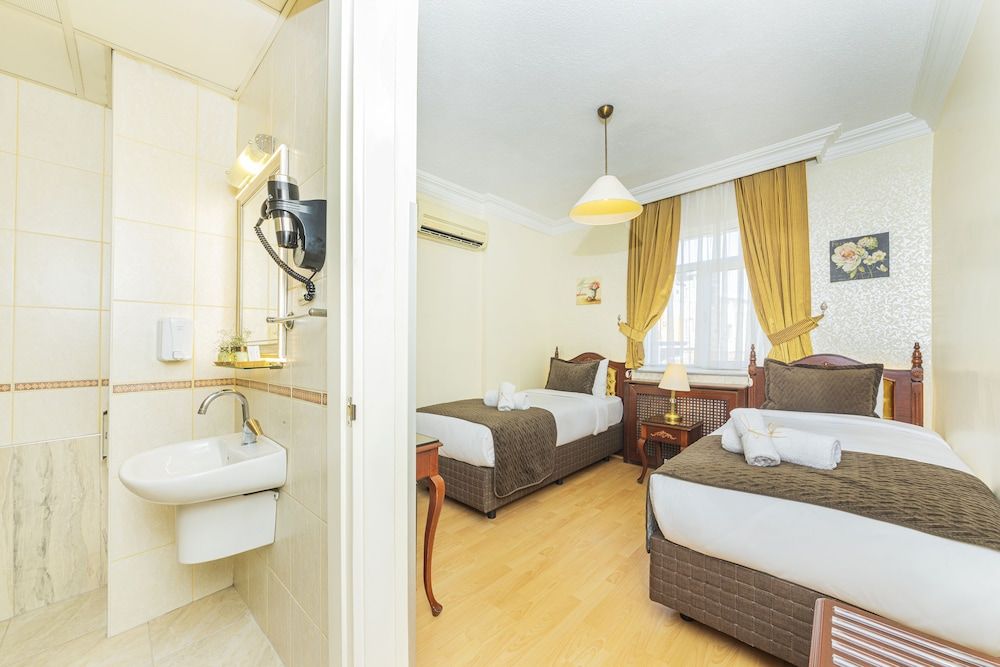 Hotel Ipek Palas Economy Room 4