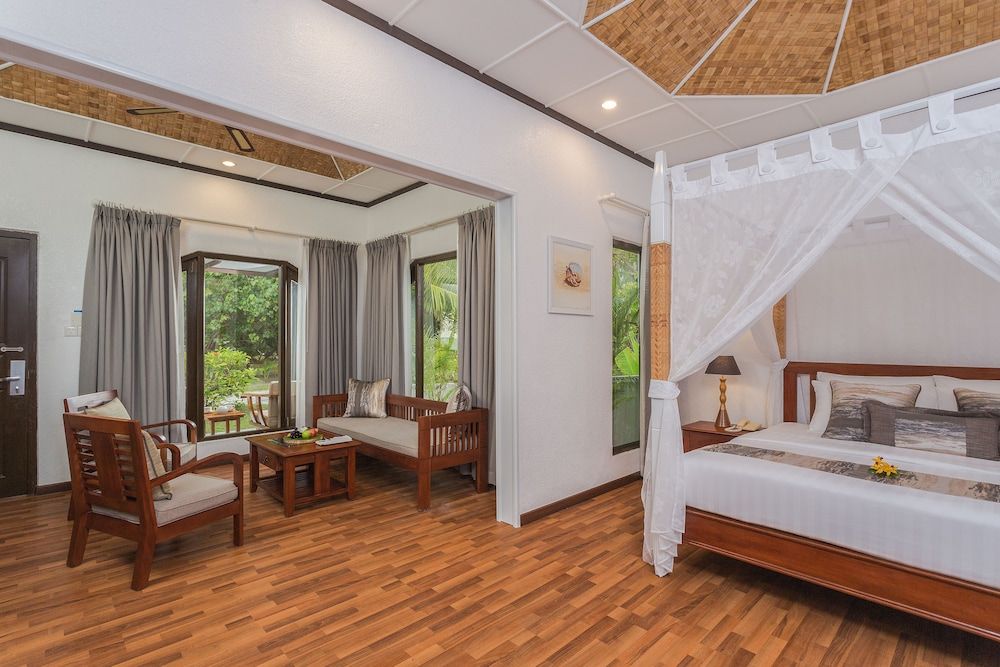 Beachfront Deluxe Room