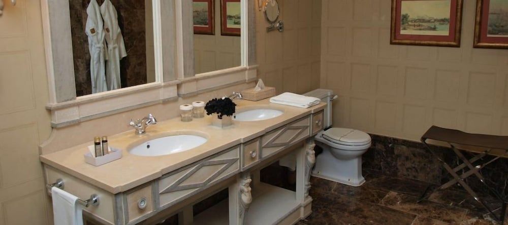 Palacio Urgoiti Premium Room 4