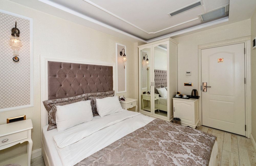 Zeynep Sultan Hotel Standard Double or Twin Room 4