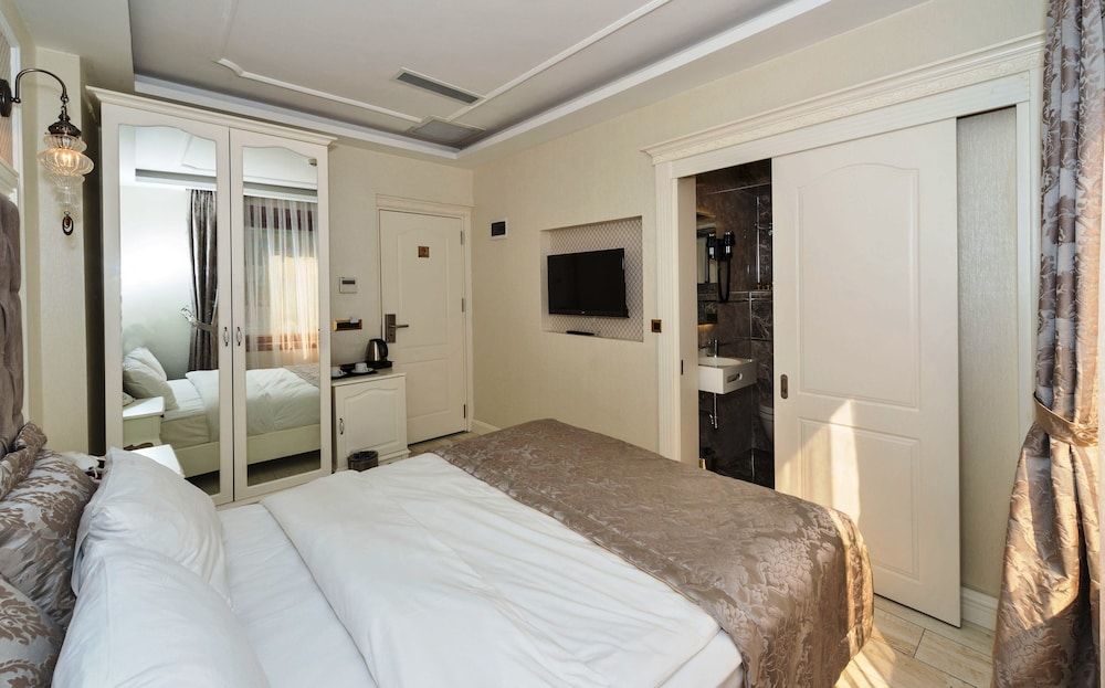 Zeynep Sultan Hotel Standard Double or Twin Room 3