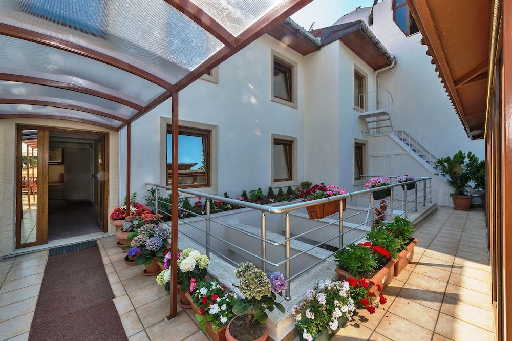 undefined Zeynep Sultan Hotel 4