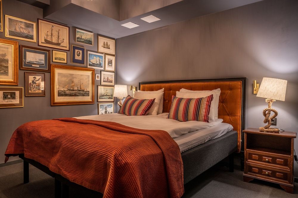 undefined Lord Nelson Hotel 2