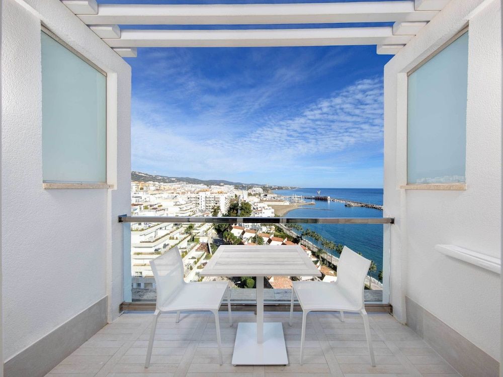 Amàre Beach Hotel Marbella - Adults Recommended Double Room, Balcony (Make It Happen) 2