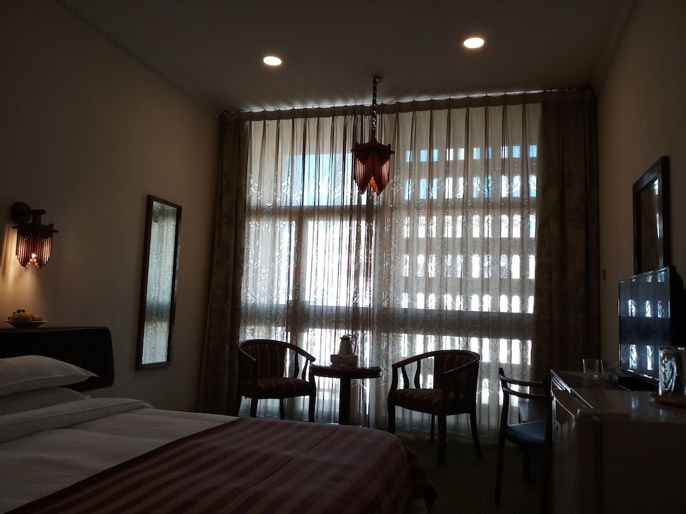 Oriental Palace Hotel Deluxe Double or Twin Room 14