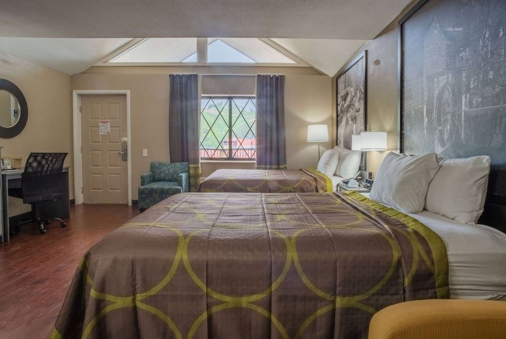 Room, 2 Queen Beds, Non Smoking