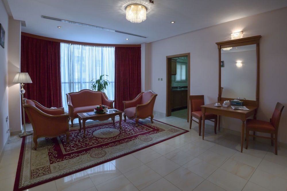 Al Madina Suites Doha Executive Suite, 1 King Bed 11