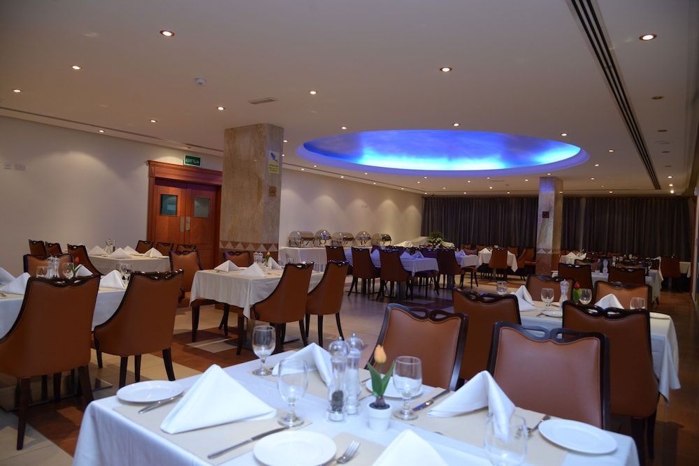 undefined Al Madina Suites Doha 7
