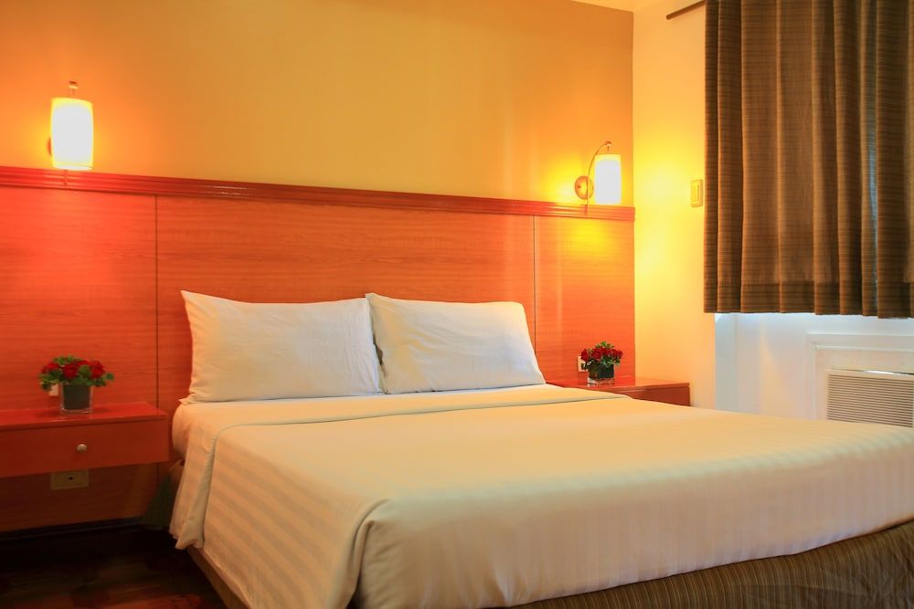 BSA Suites Makati Executive Room, 1 Bedroom 2