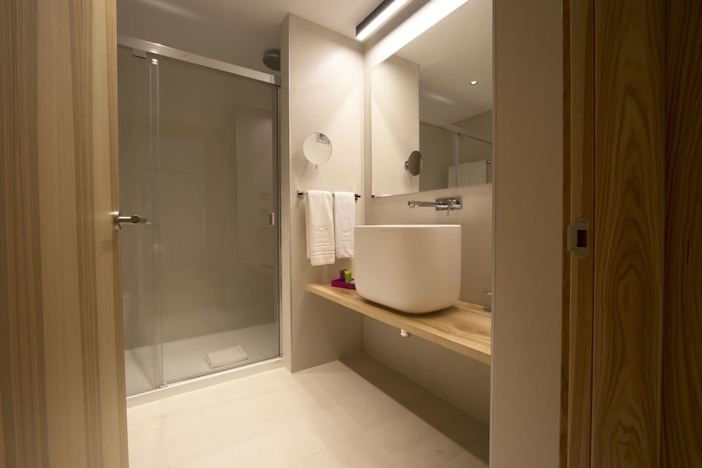 Hotel Zenit Sevilla Standard Twin Room 4