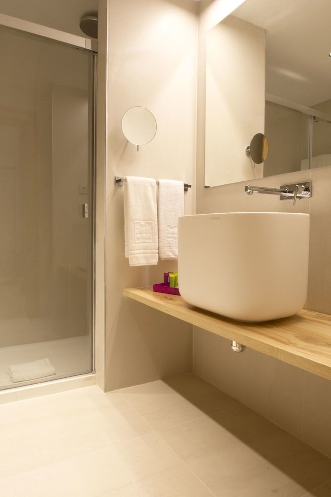 Hotel Zenit Sevilla Standard Twin Room 3