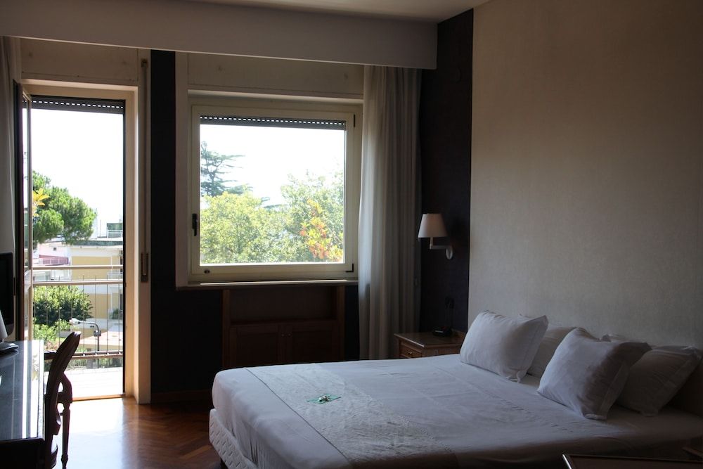 undefined Culture Hotel Villa Capodimonte 9