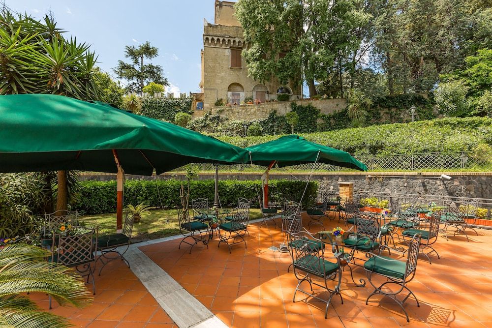 undefined Culture Hotel Villa Capodimonte 6
