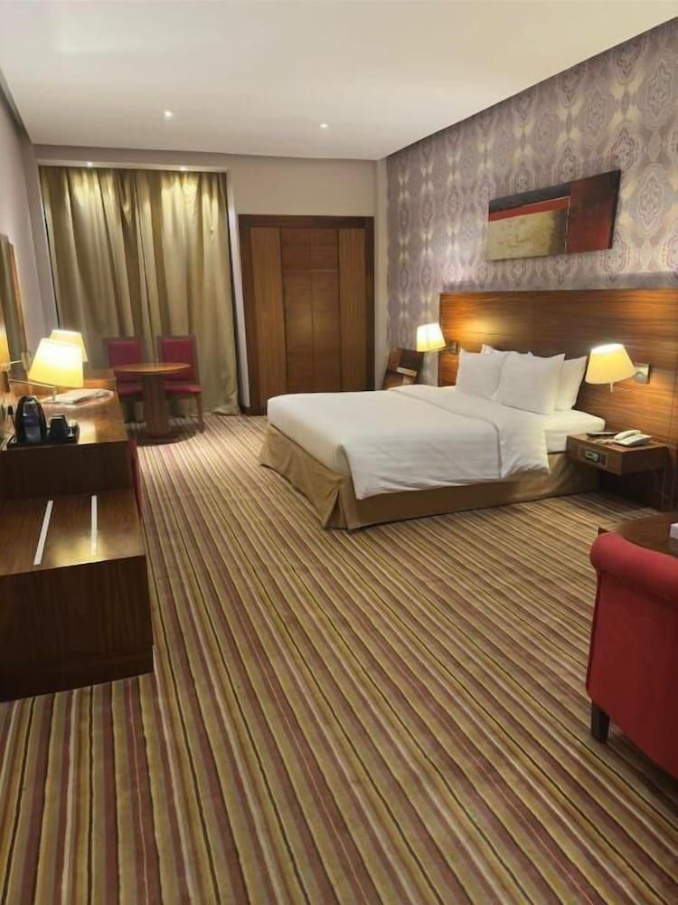 Deluxe King Room