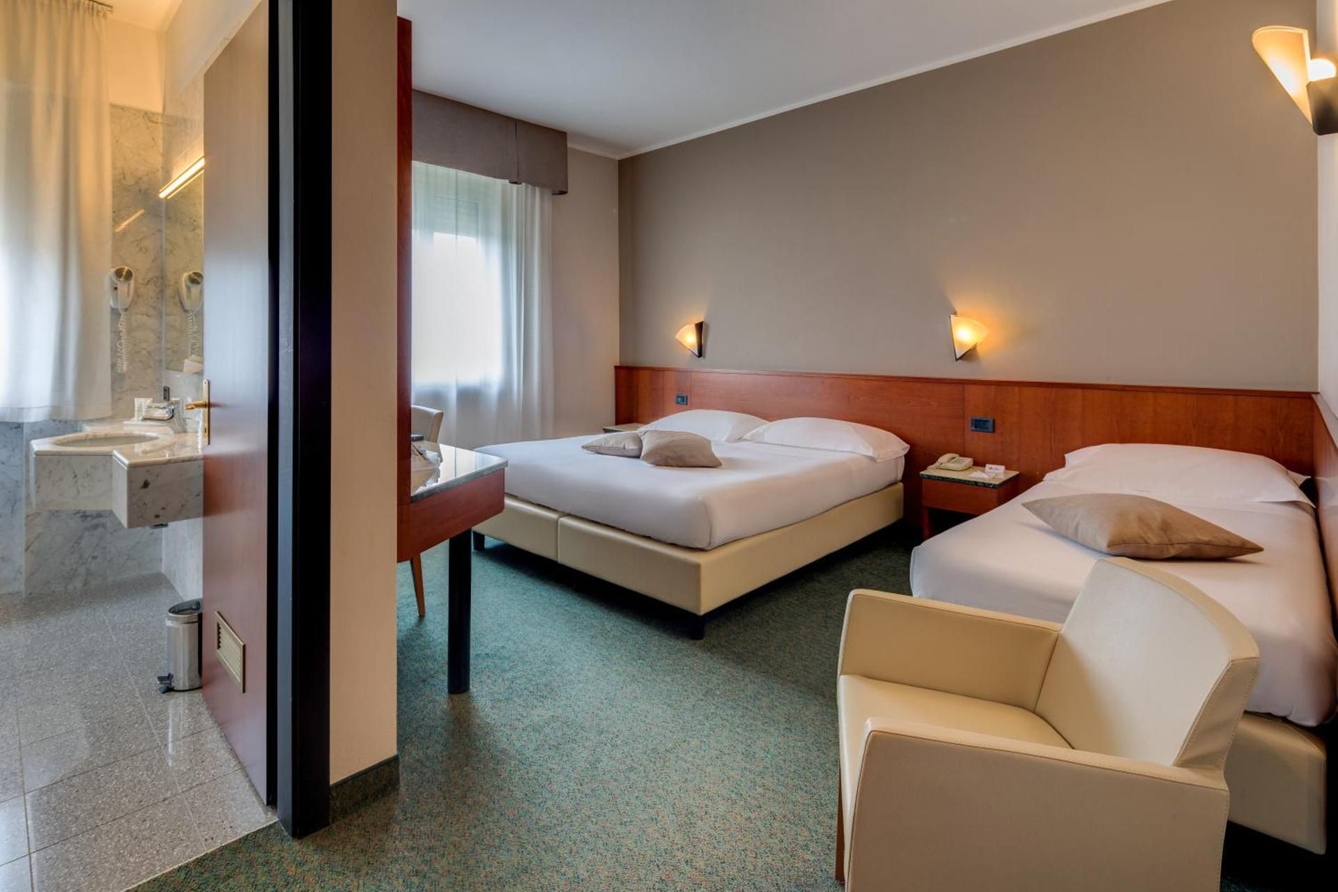 Classic Triple Room