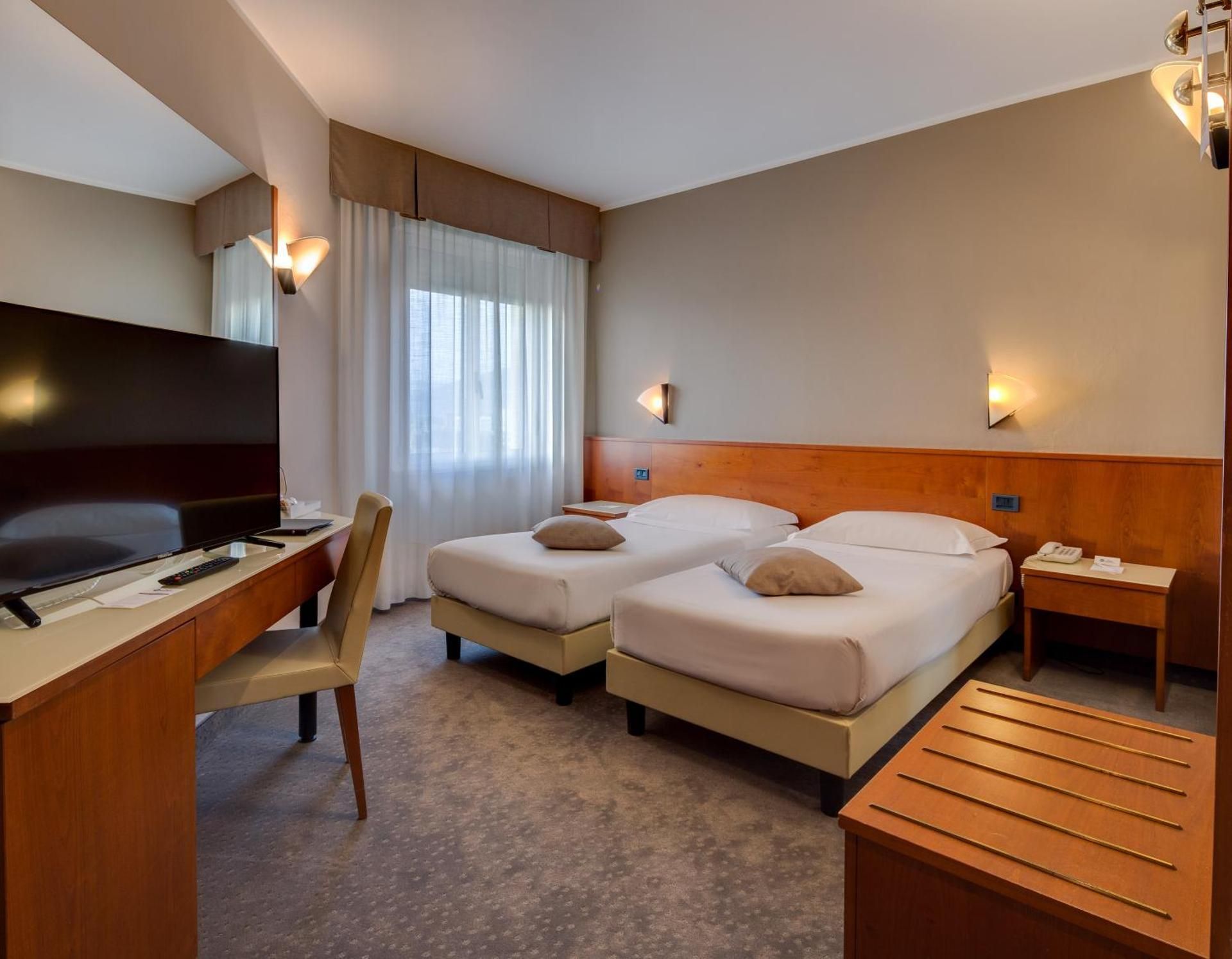 Classic Twin Room