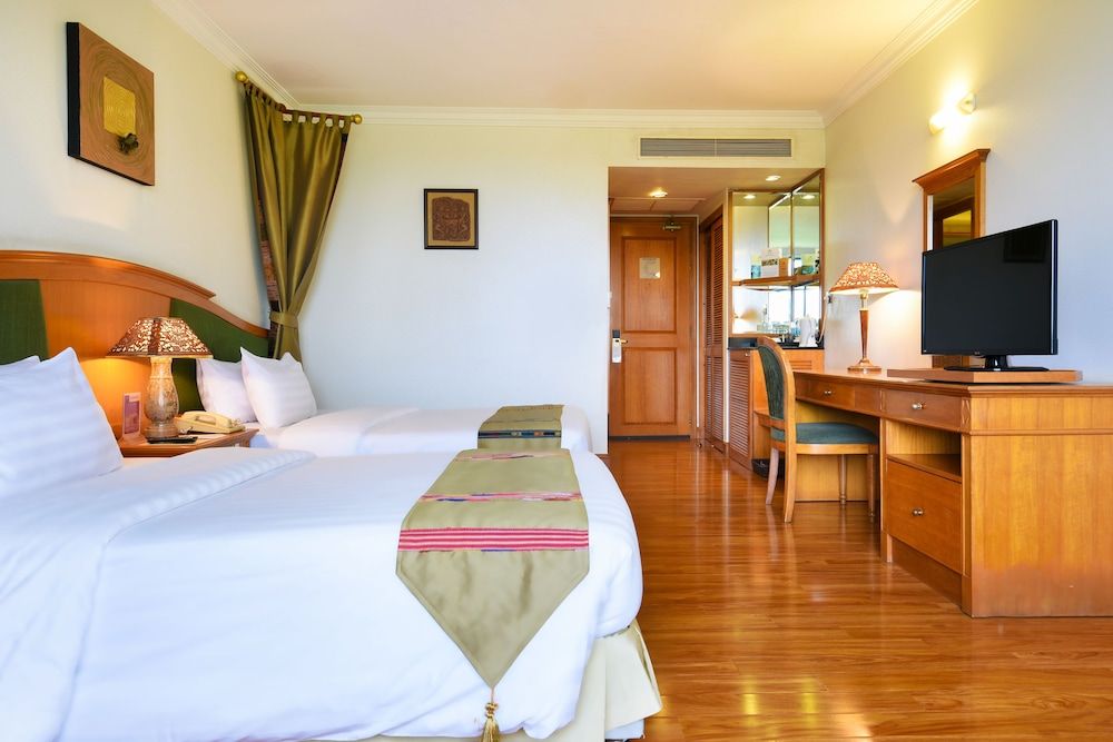 Angkor Century Resort & Spa Superior Twin Room 4