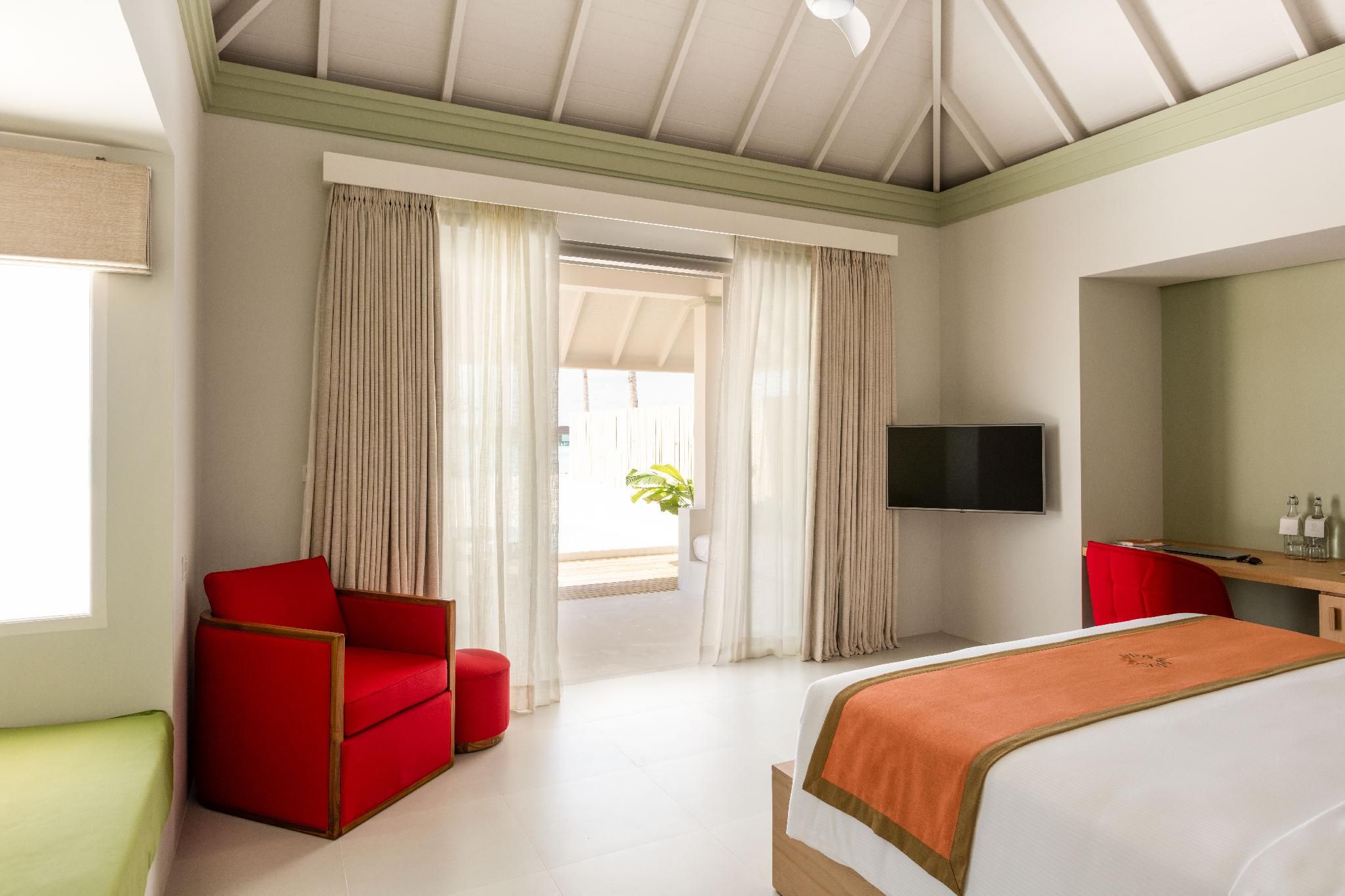 Grand Beach Villa with Pool