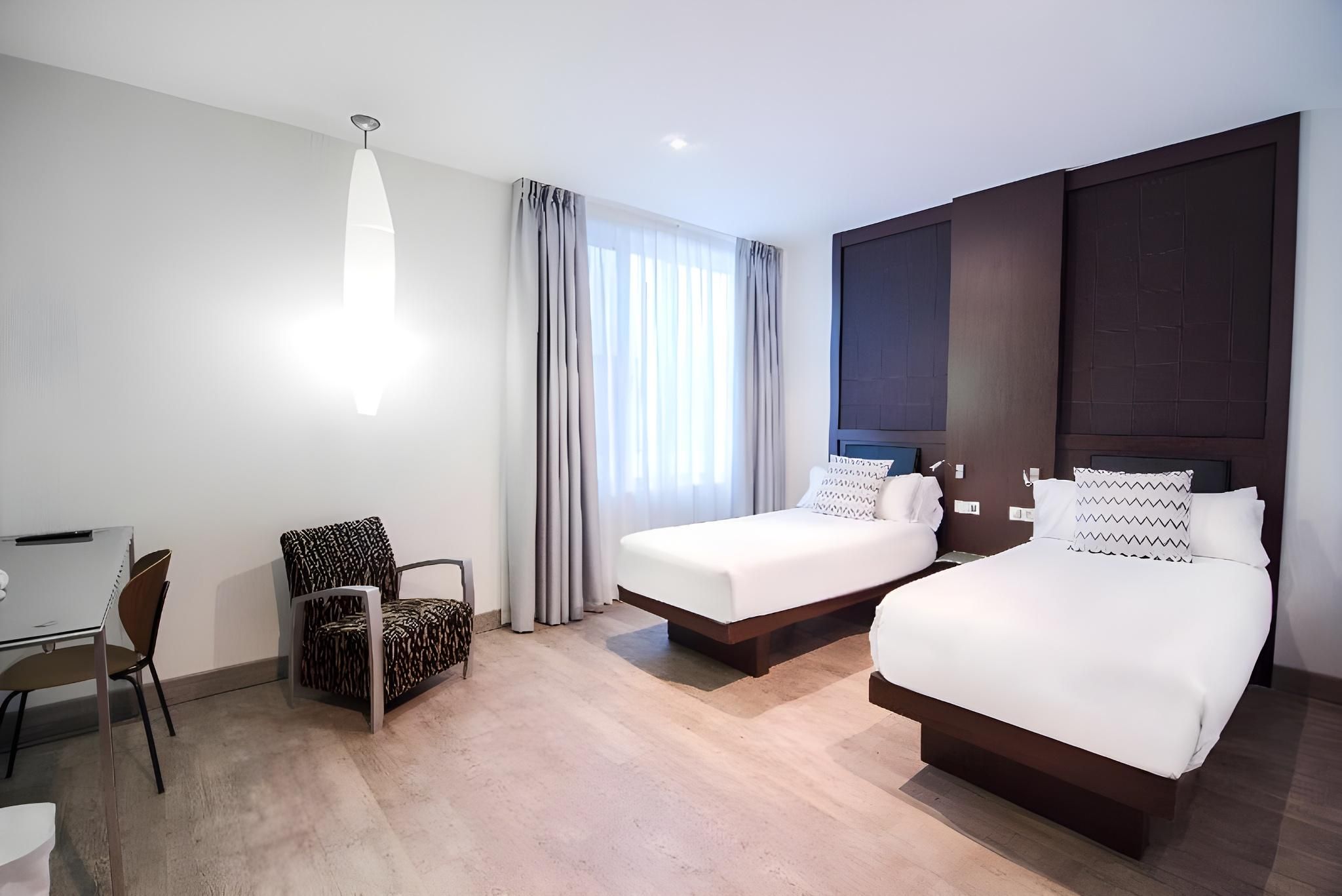 undefined Petit Palace President Castellana 8