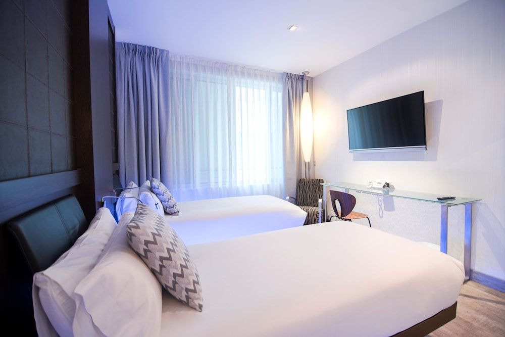 Petit Palace President Castellana Standard Double Room 2