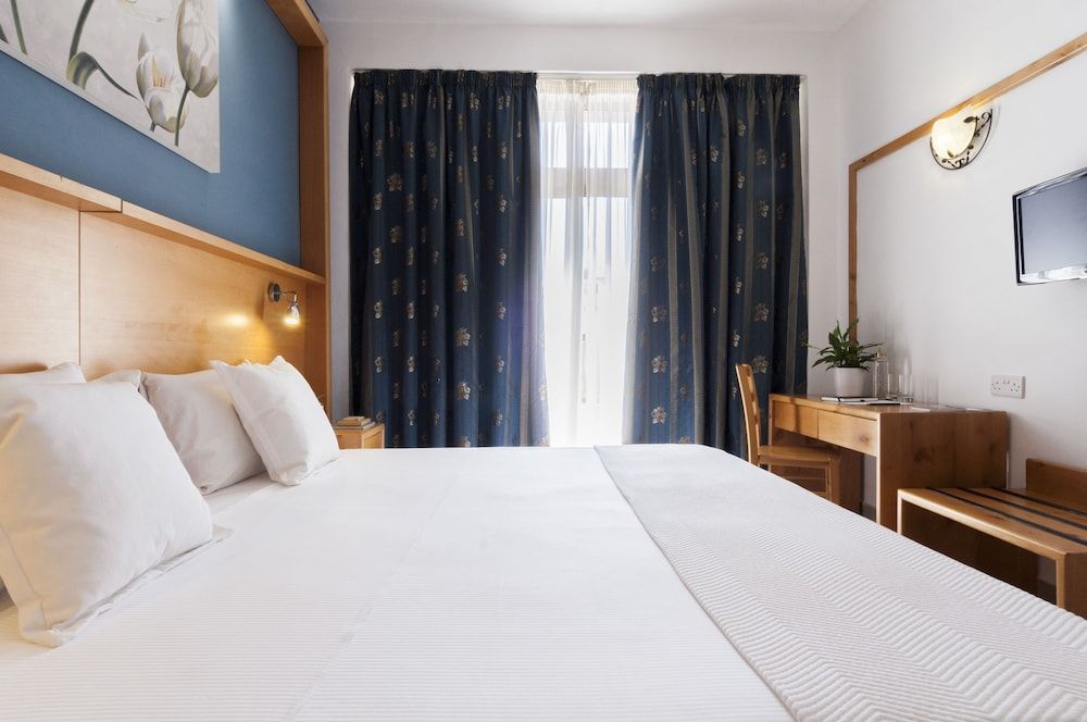 Suite (Terraced)
