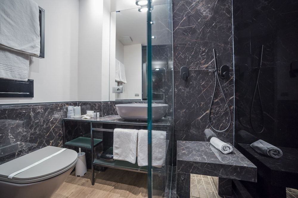 Hotel Michelangelo Superior Double Room Single Use, Balcony, Partial Sea View 6