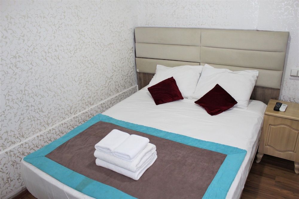 Divas Hotel Economy Room 3