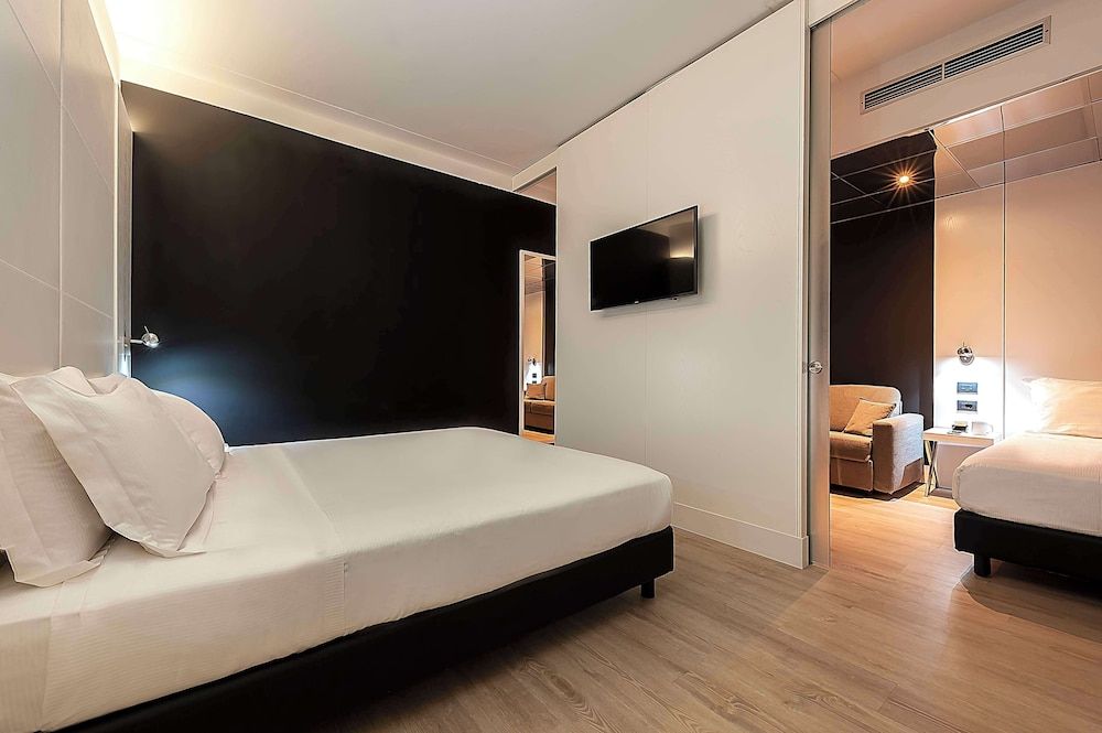 Best Western Hotel Quattrotorri Perugia Superior Room, Multiple Beds (Converts to 2 Twin Beds) 5