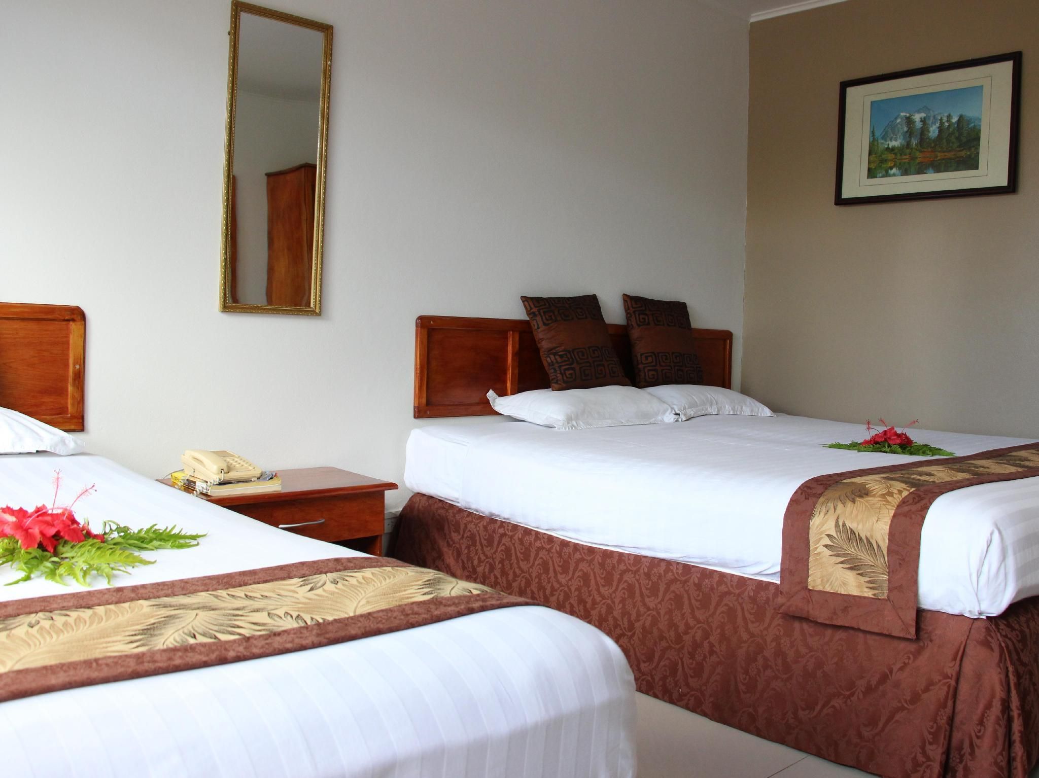 Capricorn International Hotel Superior Room 5